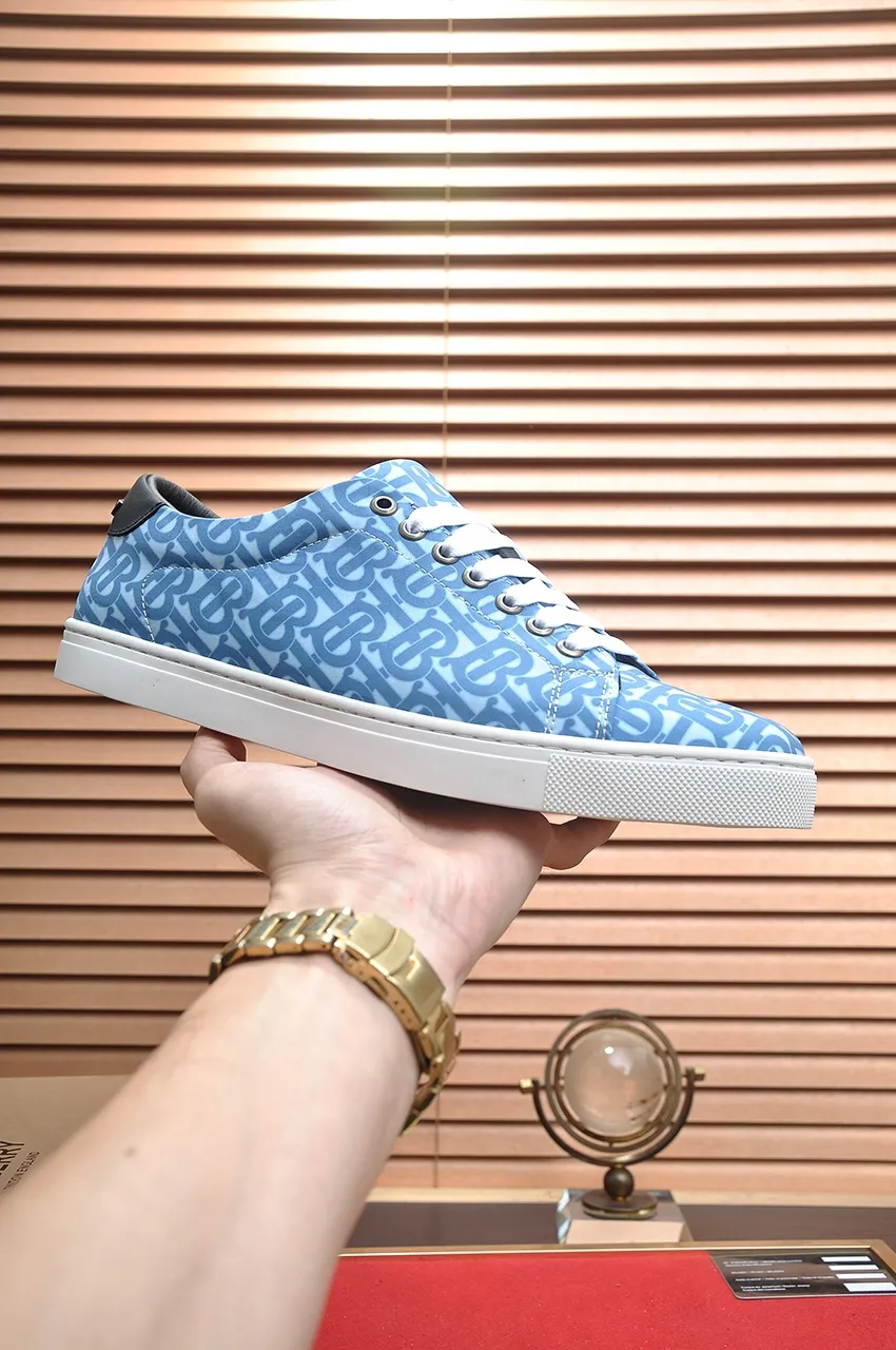 Men's shoes💰480💶[Burberry] (cowhide lining) classic low-top sneakers｜Imported cowhide with classic plaid fabric｜Cow leather lining｜Original outsole｜Fine workmanship and comfortable to wear Size: 38-44 (customized at 45)